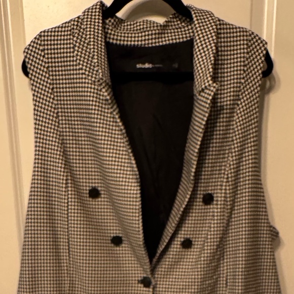 Torrid Studio Black & White Houndstooth Suit Set – Vest 5 & Pants 28R - Picture 2 of 10